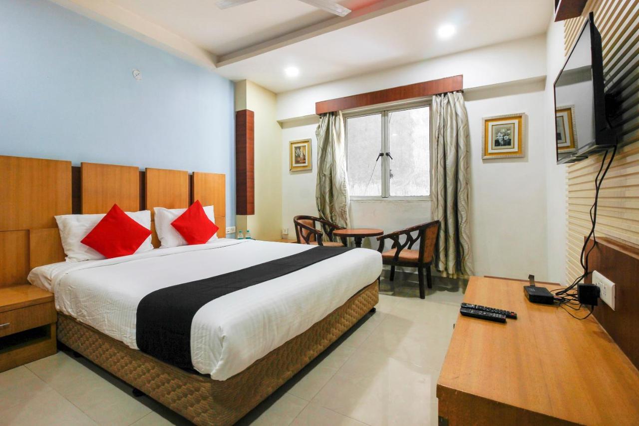 Capital O 66968 Haveli The Landmark Hotel Warangal Buitenkant foto