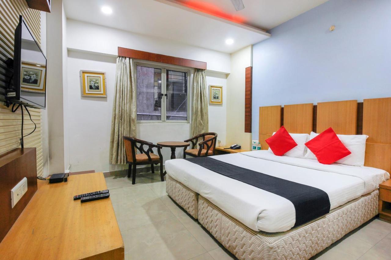 Capital O 66968 Haveli The Landmark Hotel Warangal Buitenkant foto