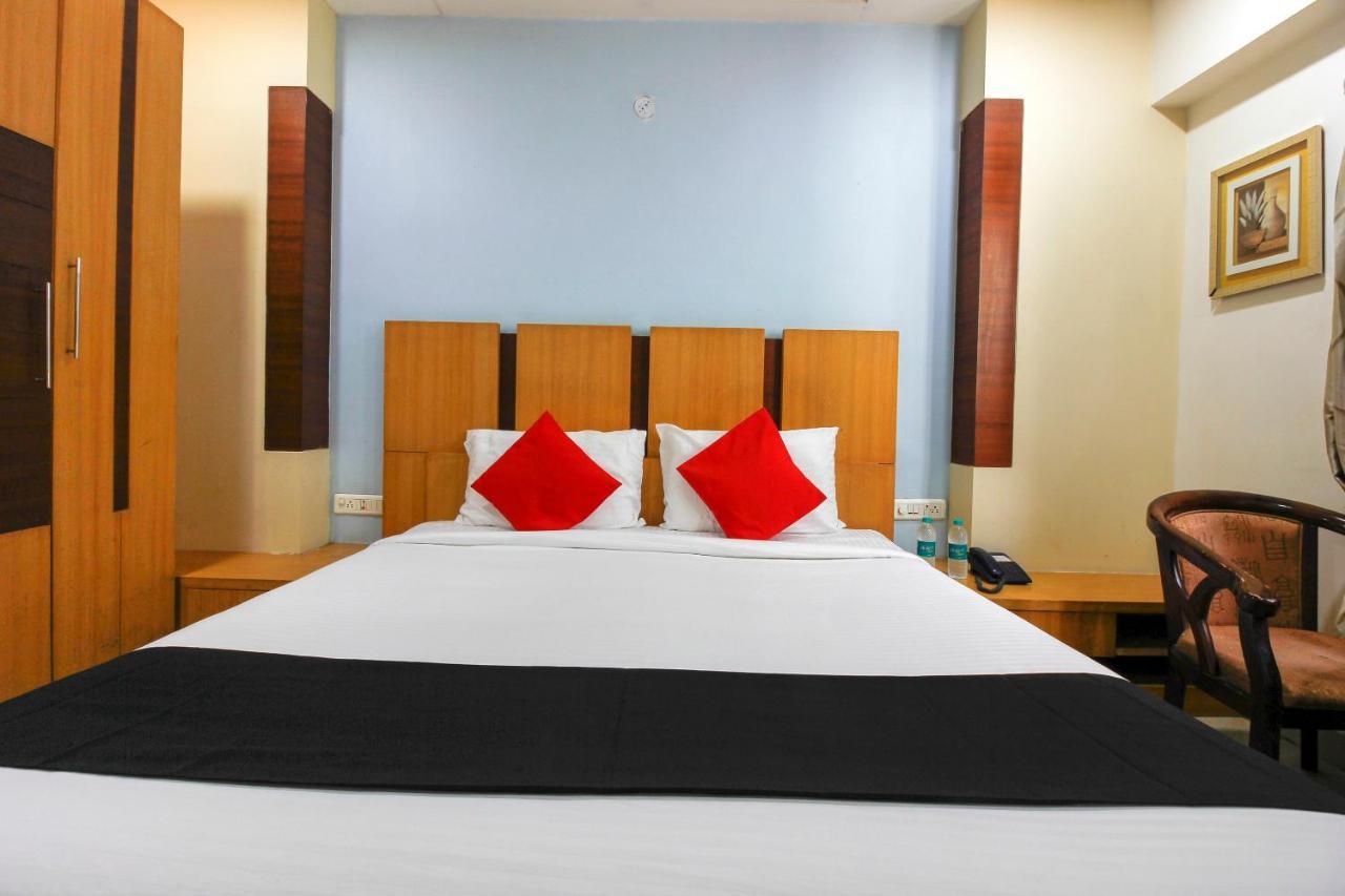 Capital O 66968 Haveli The Landmark Hotel Warangal Buitenkant foto