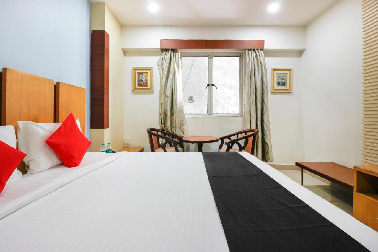 Capital O 66968 Haveli The Landmark Hotel Warangal Buitenkant foto